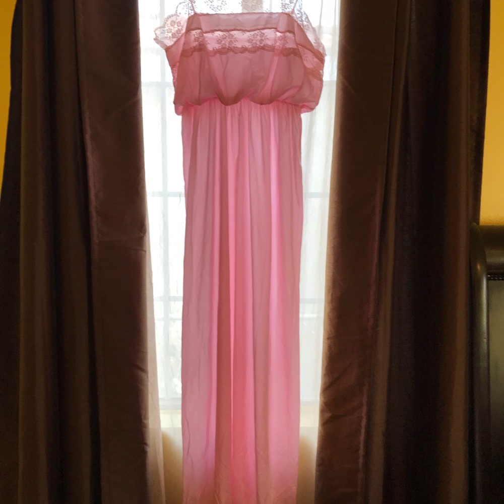 Vintage night gown from the 60’s